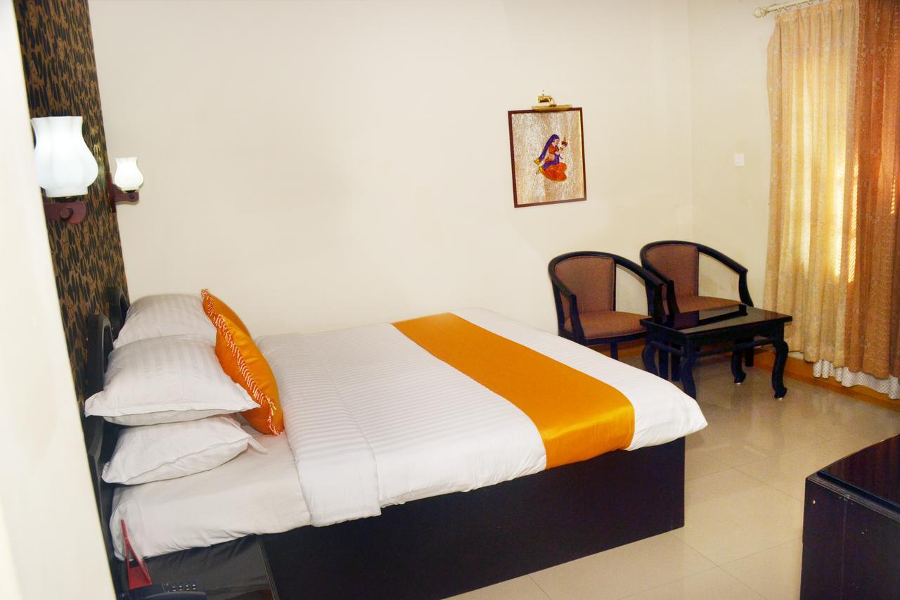 Capital O 46475 Gd International Redfort Hotel Nilambur Luaran gambar