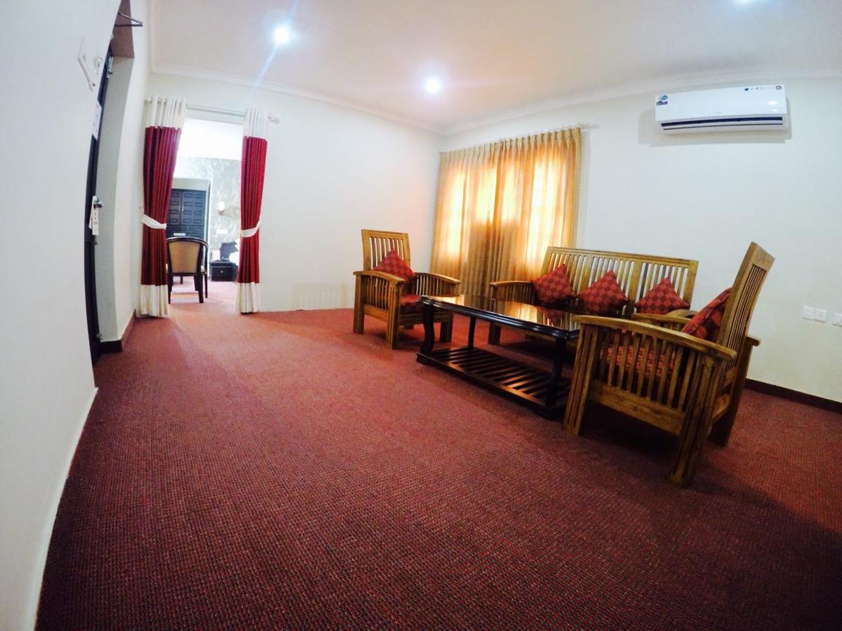 Capital O 46475 Gd International Redfort Hotel Nilambur Luaran gambar