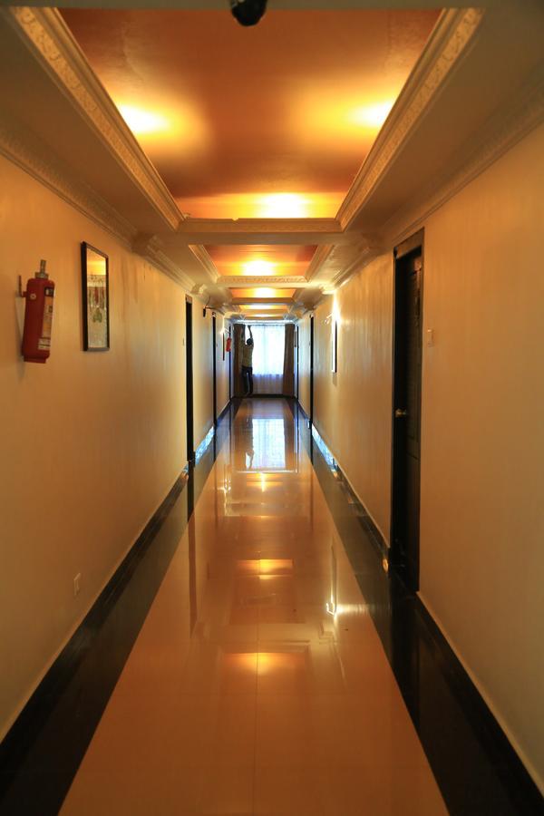 Capital O 46475 Gd International Redfort Hotel Nilambur Luaran gambar
