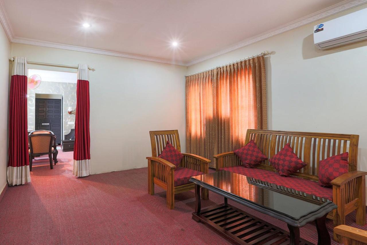 Capital O 46475 Gd International Redfort Hotel Nilambur Luaran gambar