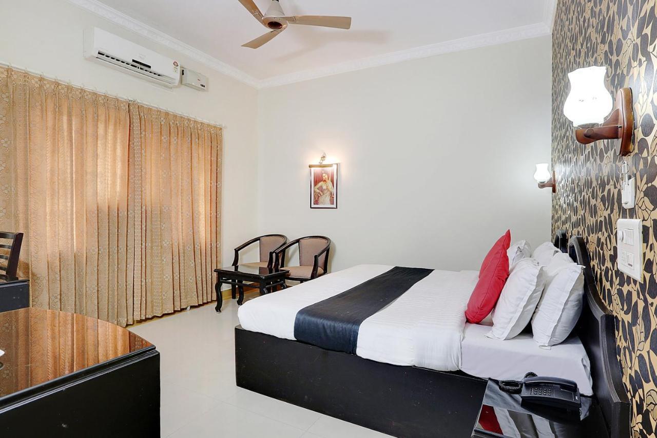 Capital O 46475 Gd International Redfort Hotel Nilambur Luaran gambar