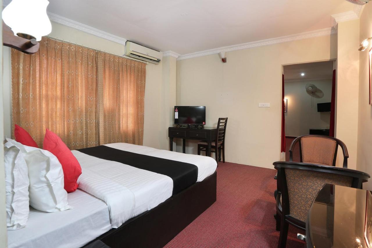 Capital O 46475 Gd International Redfort Hotel Nilambur Luaran gambar