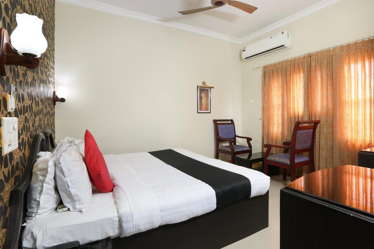 Capital O 46475 Gd International Redfort Hotel Nilambur Luaran gambar